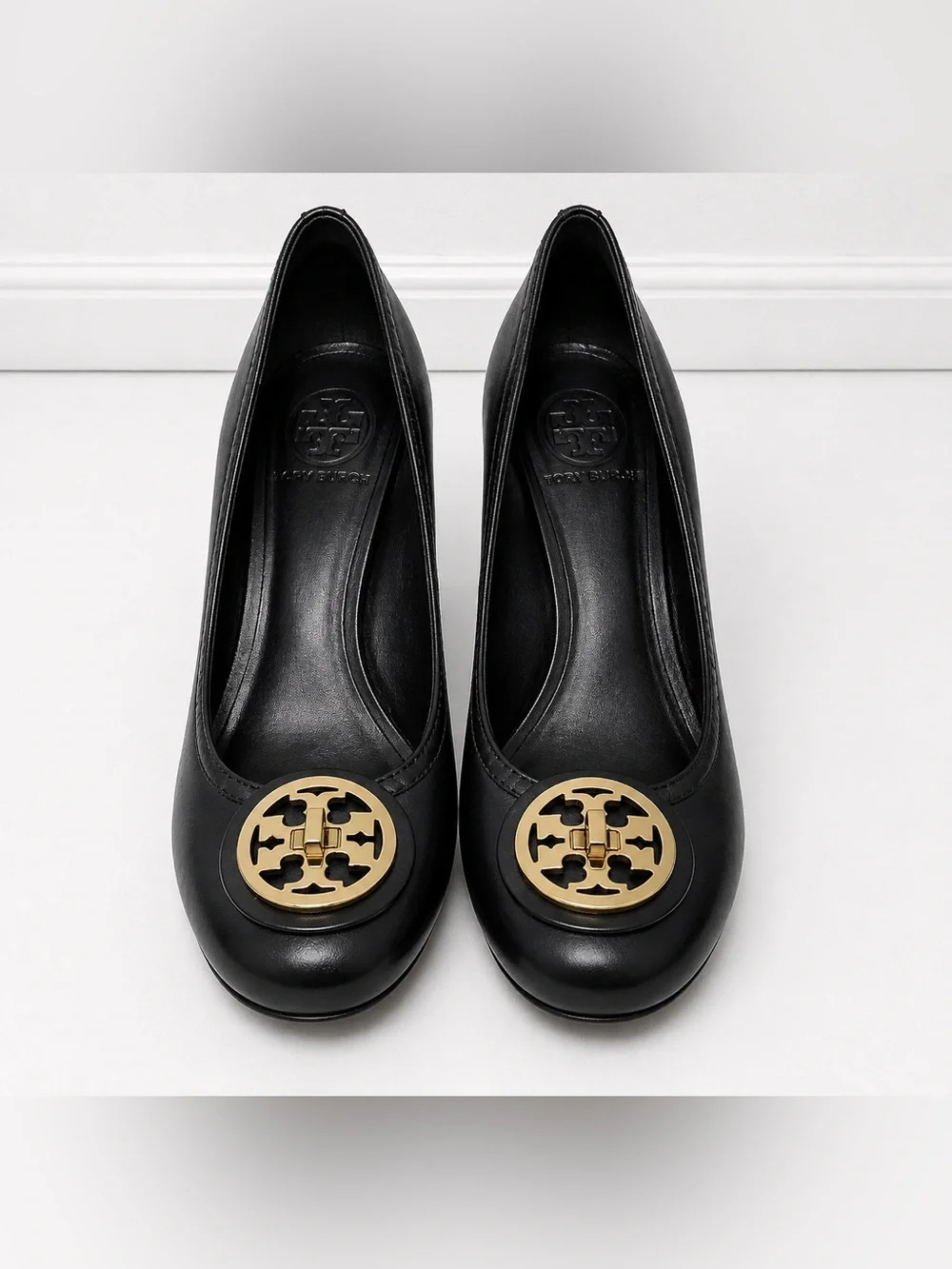 Tory Burch Black Leather Miller Heels Gold Logo Pumps Size 7M